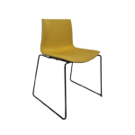 Kantinestoel, Arper Catifa 46, geel/zwart