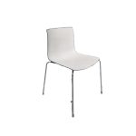 Kantinestoel Arper Catifa 46 4-poots, zwart-wit