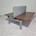 Duo zit-sta bureau elektrisch, Steelcase Migration, Zilvergrijs 180cm Noten