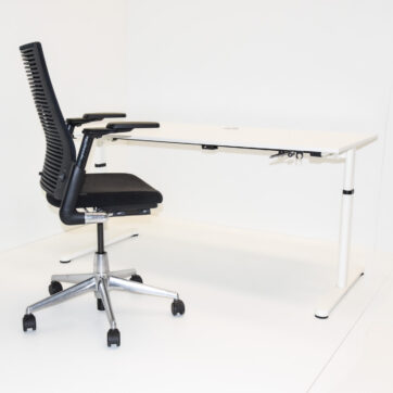 LaaS - Complete werkplek: VEPA slingerbureau + AHREND bureaustoel